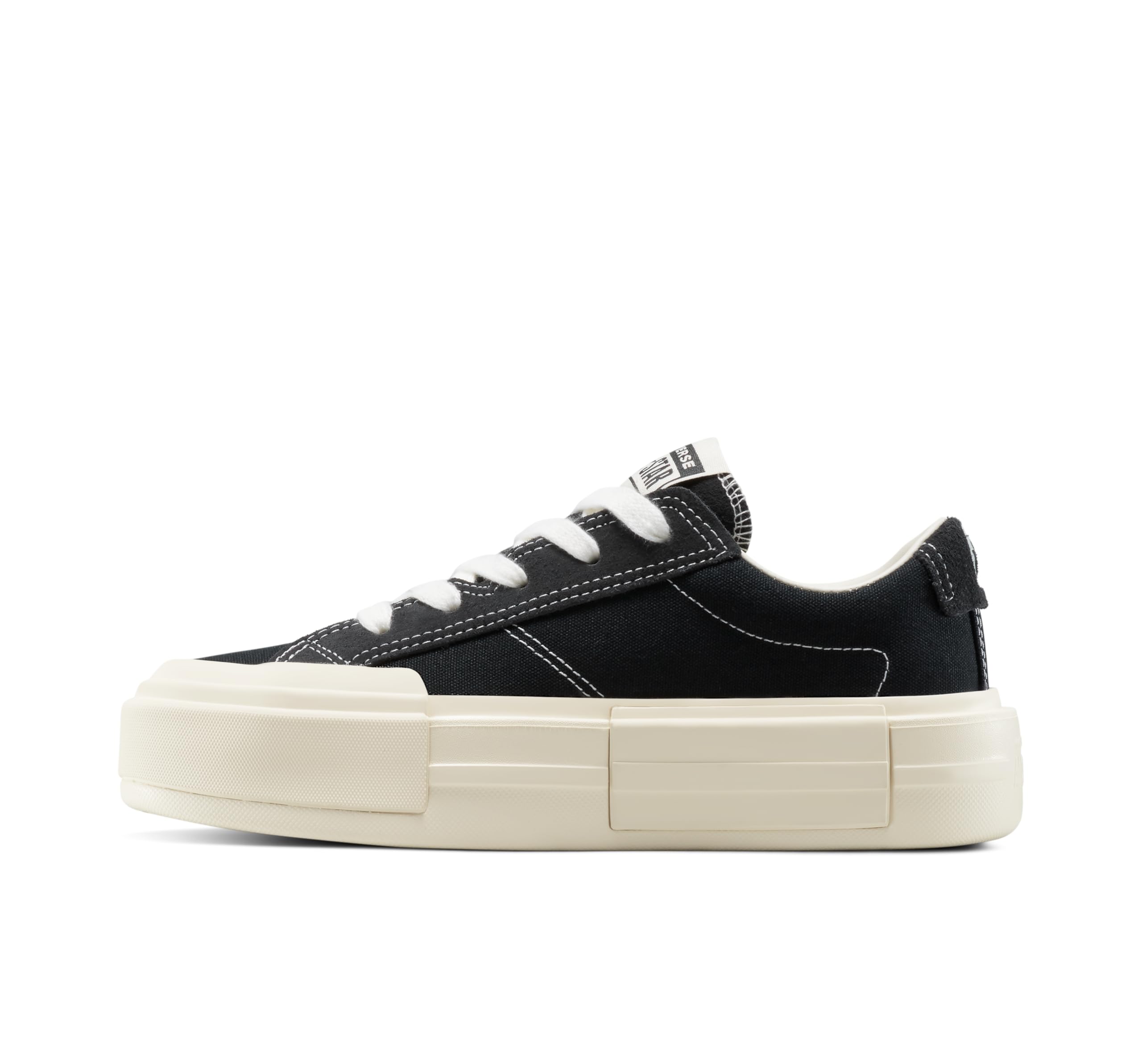 Converse Shoes Chuck Taylor All Star - حذاء كونفيرس النسائي تشاك تايلور أول