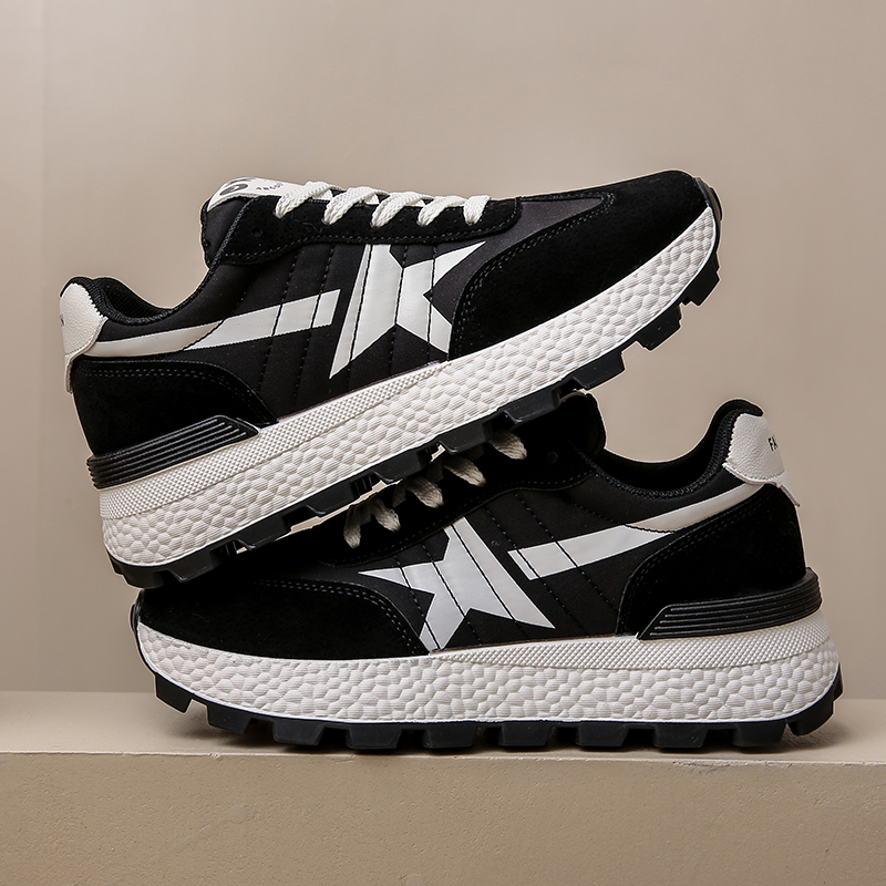 أحذية رياضية نسائية خفيفة ومري - مراجعة New Balance Shoes 550 وسعره