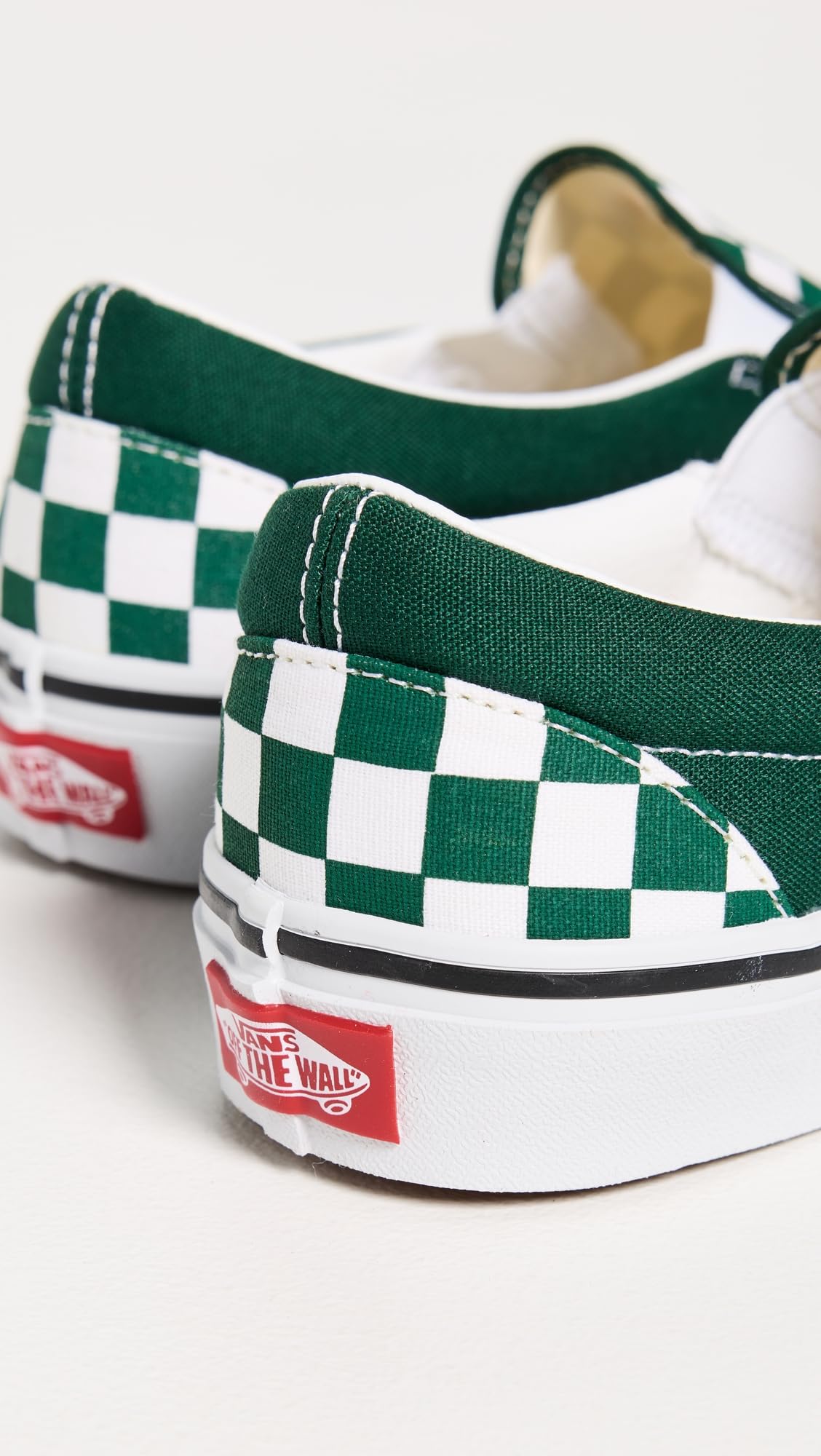 حذاء فانز الكلاسيكي للرجال سهل - مراجعة Vans Shoes Authentic وسعره